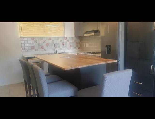 2 BEDROOM PROPERTY TO RENT IN GREENBAY ECO ESTATE